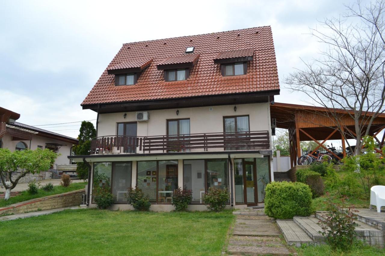 Sendreni Villa Siret מראה חיצוני תמונה